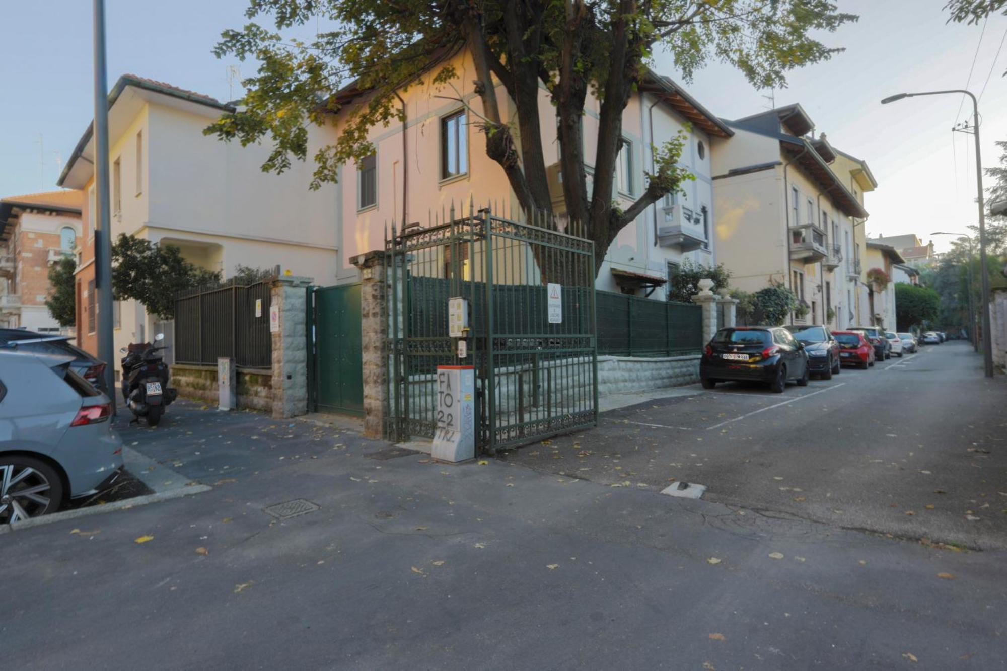 Fiera Milano-City Life Free Parking Villa Anglia' S Bridge Buitenkant foto